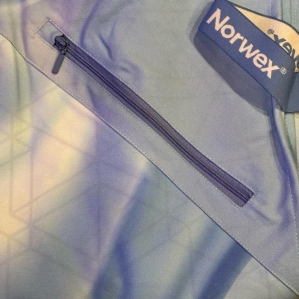 Norwex Beach towel with bag